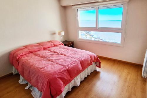 Photo #2 of Depto Moni - Depto Varese con vista al mar para 6 PAX - Hola Sur in Mar del Plata, Argentina
