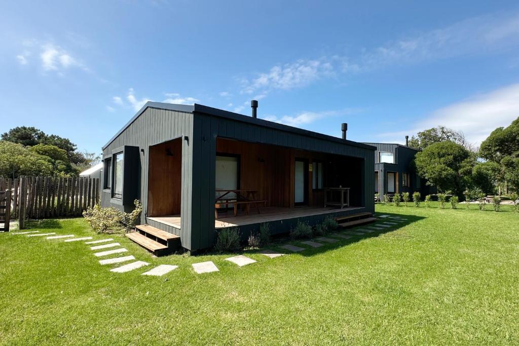 Photo #1 of Casa en chapa a estrenar a dos cuadras de Cruz del Sur - Landhouses Casa Paraiso - HOLA SUR in Chapadmalal, Argentina