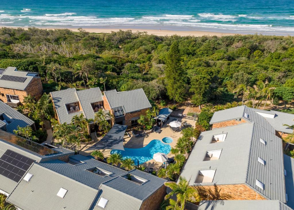 Photo of Glen Eden Beach Resort in Peregian Beach, Australia