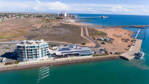 Photo #6 of Wallaroo Marina Luxury Apartment in Wallaroo, Australia