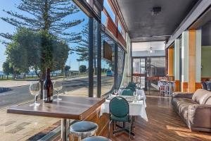 Photo #6 of Beachfront Voyager Motor Inn in Burnie, Australia
