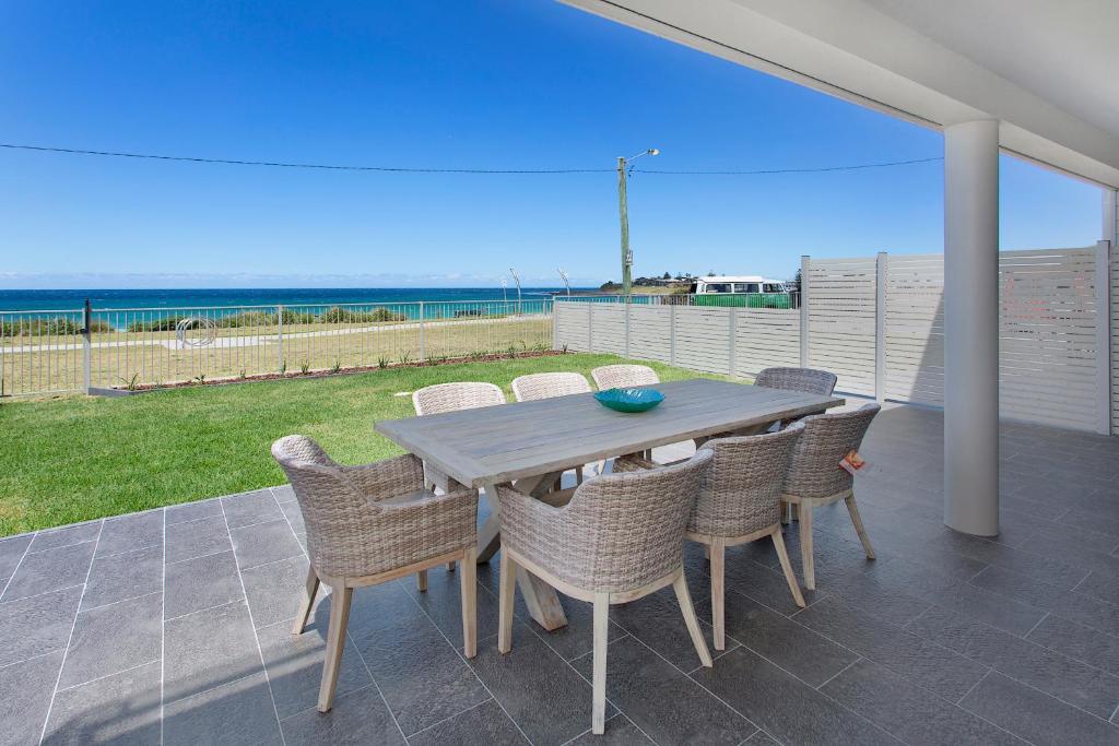 Photo of Seabreeze Stays on the Beach in Warilla, Australia