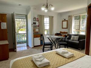 Photo #4 of Swansea Cottages & Lodge Suites in Swansea, Australia