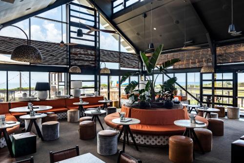 Photo #3 of Caves Coastal Bar & Bungalows in Caves Beach, Australia