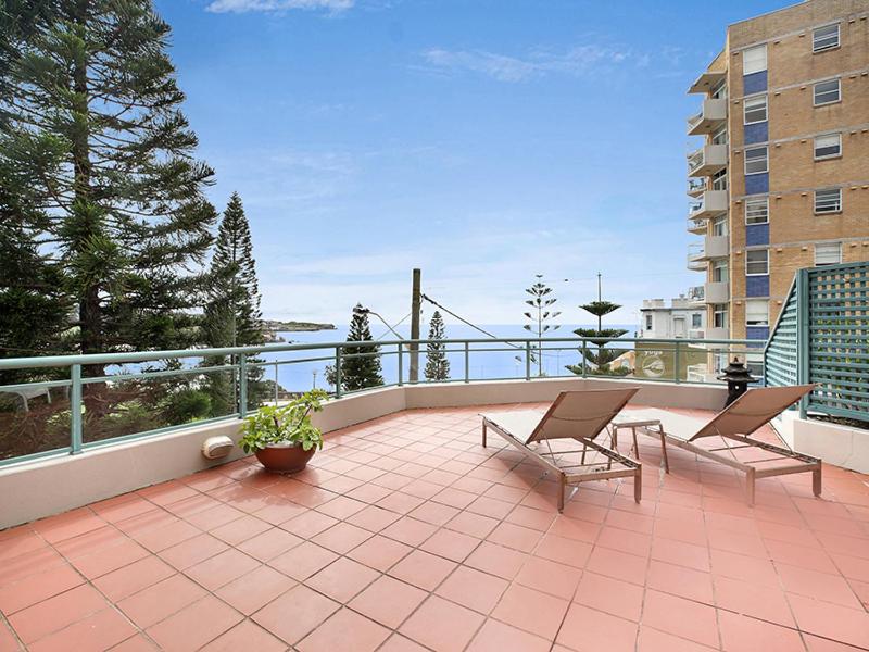 Photo of The Coogee View Beachfront Serviced Apartments in Coogee, Australia
