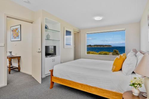 Photo #2 of Manfield Seaside Bruny Island in Alonnah, Australia