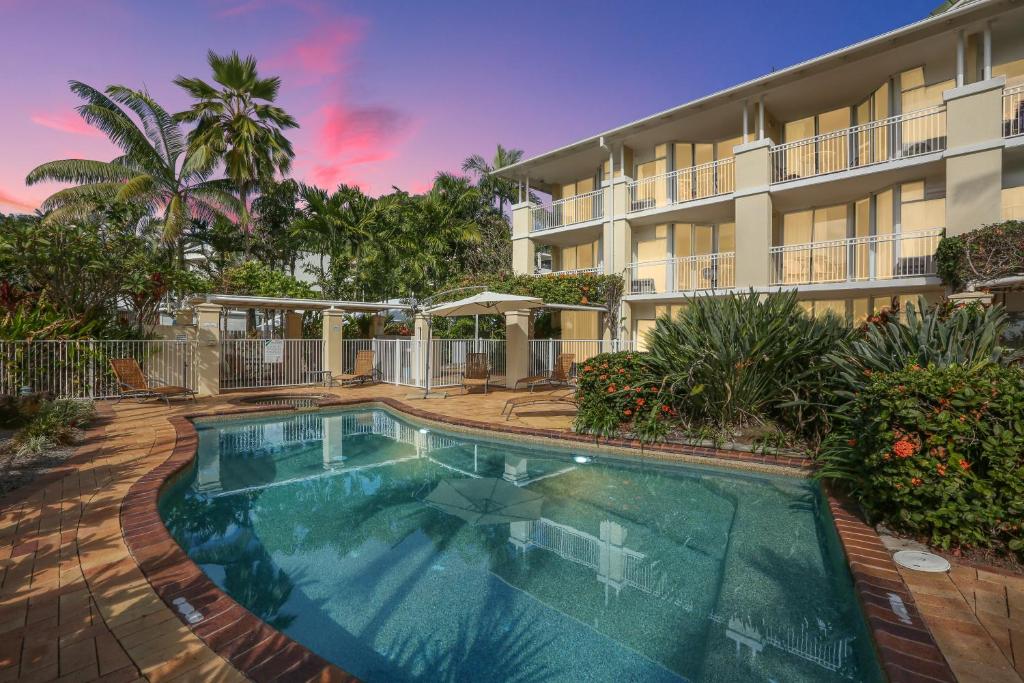 Photo of On The Beach Apartments in Trinity Beach, Australia