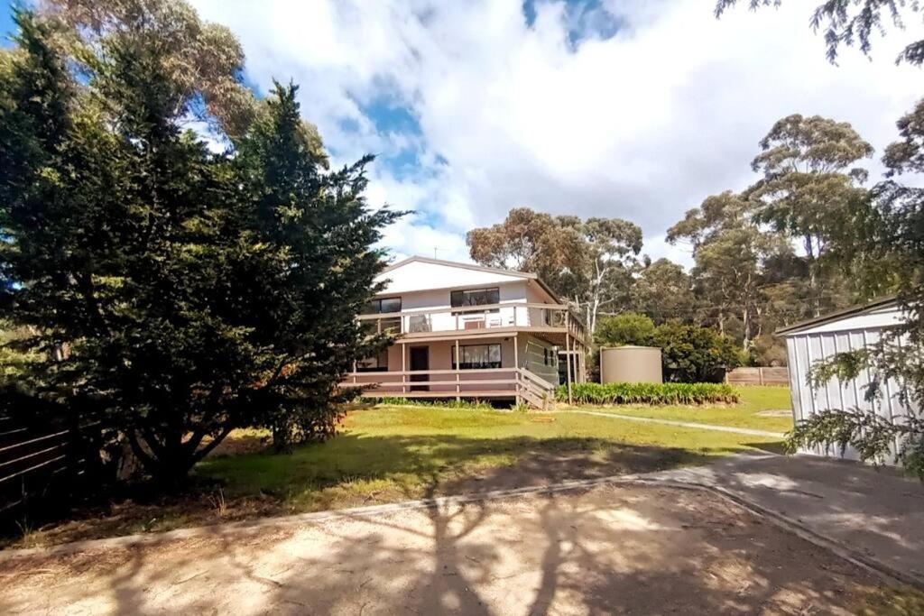 Photo #1 of Lillybell Beach Retreat-Binalong Bay in Binalong Bay, Australia