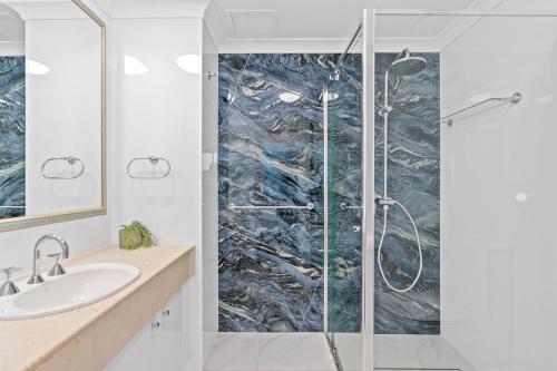 Photo #3 of APR Private SUITES MOROCCAN by the Beach in Surfers Paradise, Australia