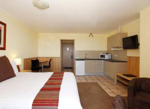 Photo #4 of Ocean View Motel in North Beach, Australia