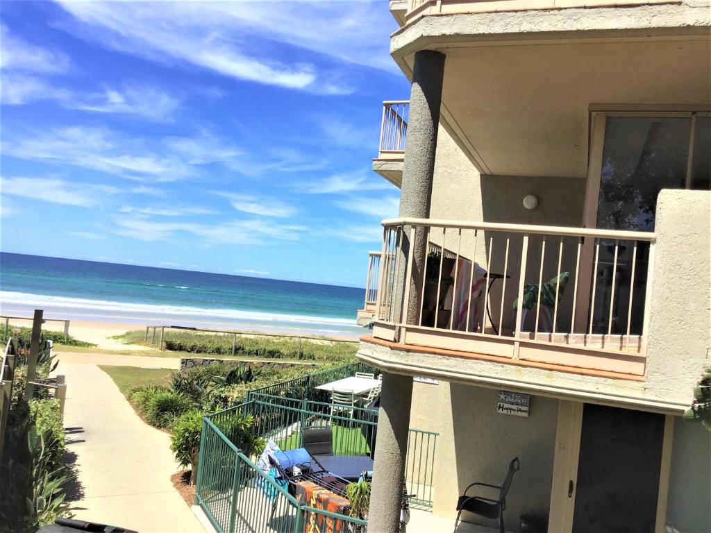 Photo #1 of Sanctuary Beach Resort in Currumbin, Australia