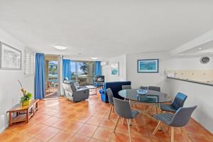 Photo #5 of Sanctuary Beach Resort in Currumbin, Australia