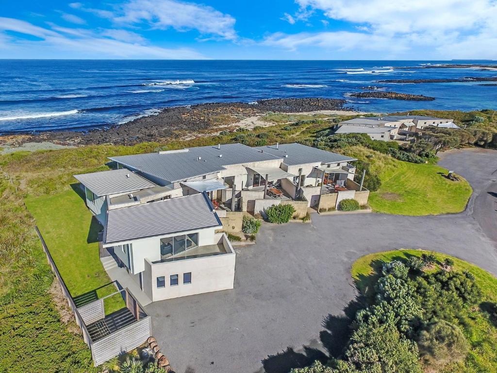 Photo of Hearns Beachside Villa 8 in Port Fairy, Australia