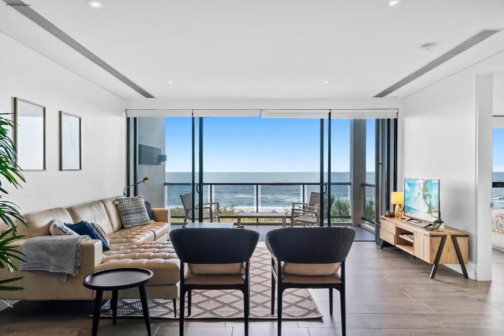 Photo of Beach Chalet 7 - Coastal Bliss at Sunrise Beach in Sunrise Beach, Australia