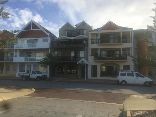 Photo #3 of Breakwater Short Stay in Mandurah, Australia