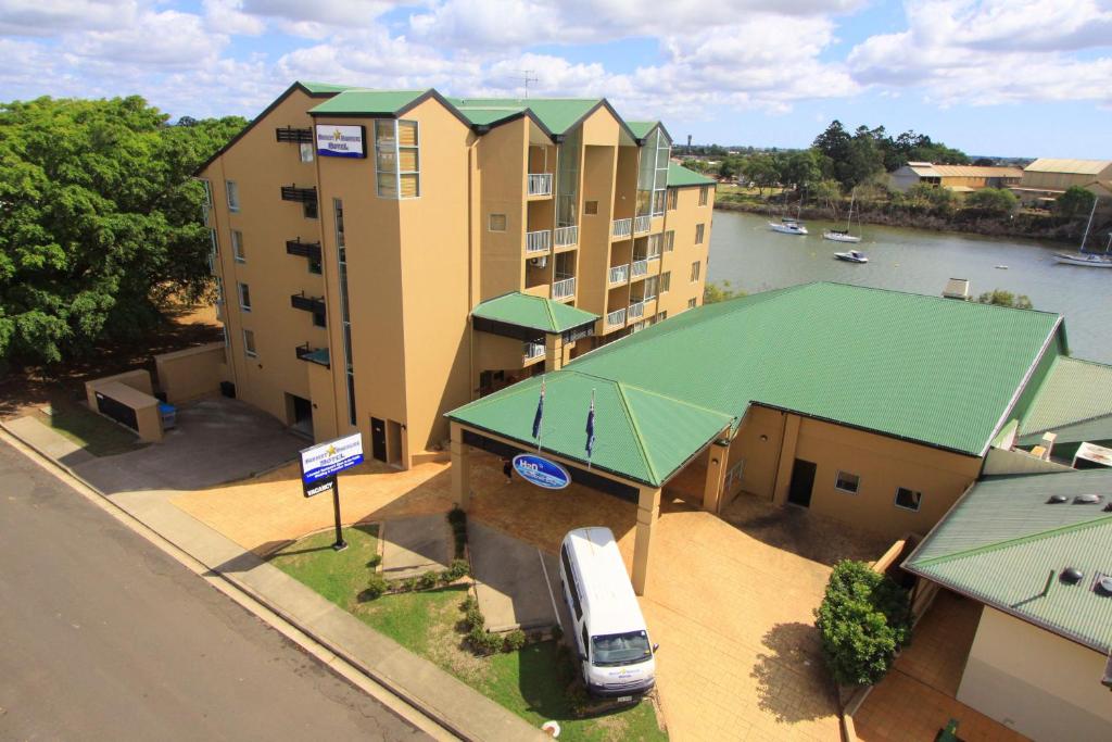 Photo #1 of Burnett Riverside Hotel in Bundaberg Central, Australia