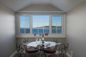 Photo #4 of The Ark Stanley Luxury Bed and Breakfast in Stanley, Australia