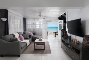 Photo #6 of Purple Rain - Direct Beach Access, 2 Bedroom, 2 Terrace Holiday Home Bliss in Westpoint, Barbados