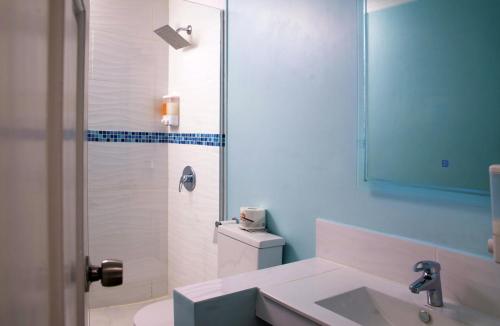 Photo #3 of Dover Beach Hotel in Saint Lawrence, Barbados