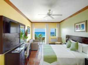 Photo #6 of Coconut Court Beach Hotel in Bridgetown, Barbados