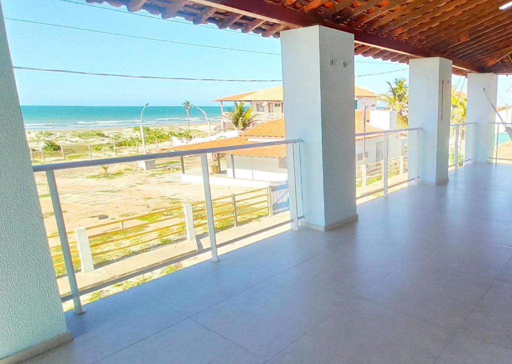 Photo of Casa duplex beira mar reformada com piscina no Peito Moça in Pr Dunas, Brazil