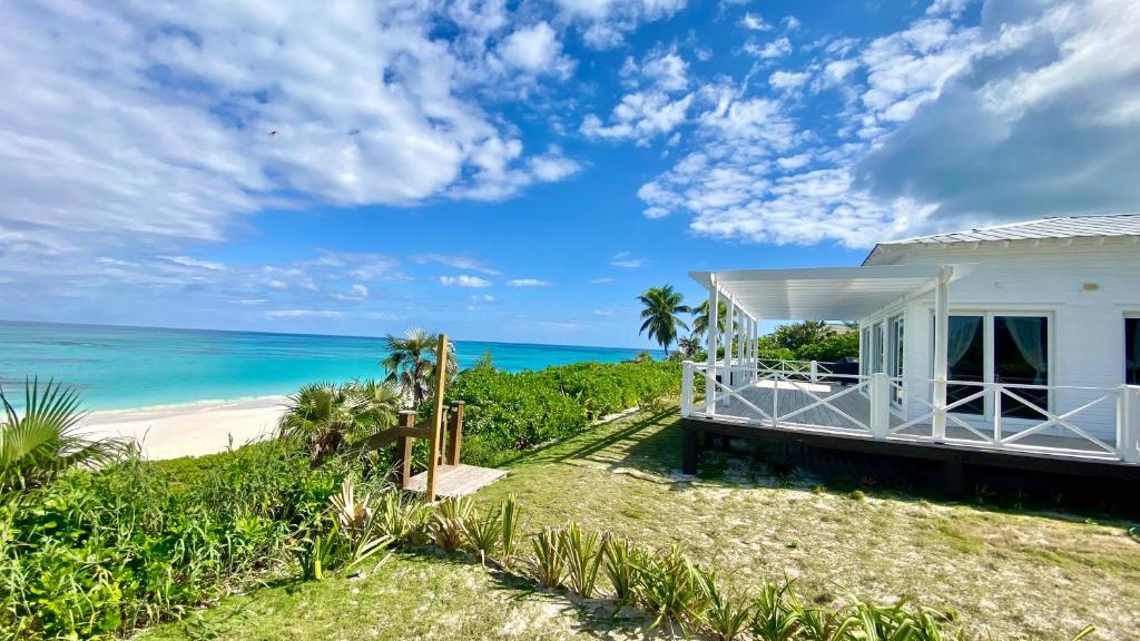 Photo of Eleuthera Retreat - Villa & Cottages on pink sand beachfront in North Palmetto Point, Bahamas