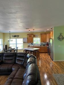 Photo #6 of Scena's Place Main House in Alice Town, Bahamas
