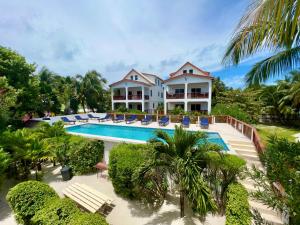 Photo #5 of VeLento Partial Ocean View Penthouse #7 in Caye Caulker, Belize