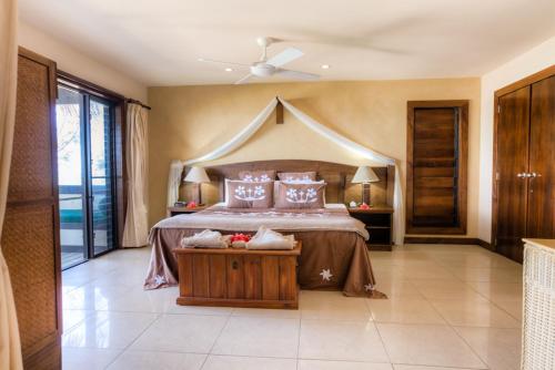 Photo #2 of Rendezvous Villas in Takitumu District, Cook Islands