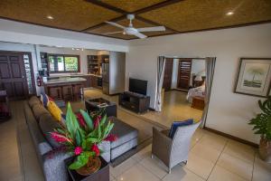 Photo #6 of Rendezvous Villas in Takitumu District, Cook Islands