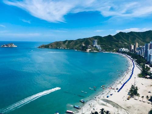 Photo #2 of Espectacular vista a la playa el Rodadero in Santa Marta, Colombia