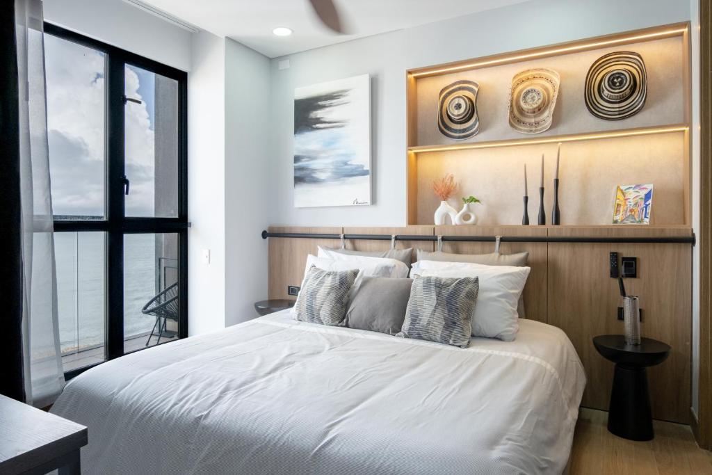 Photo #1 of Luxury Oceanfront Apartment in Cartagena Centro in Cartagena de Indias, Colombia