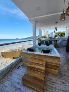 Photo #4 of CASA frente al mar in Gaira, Colombia