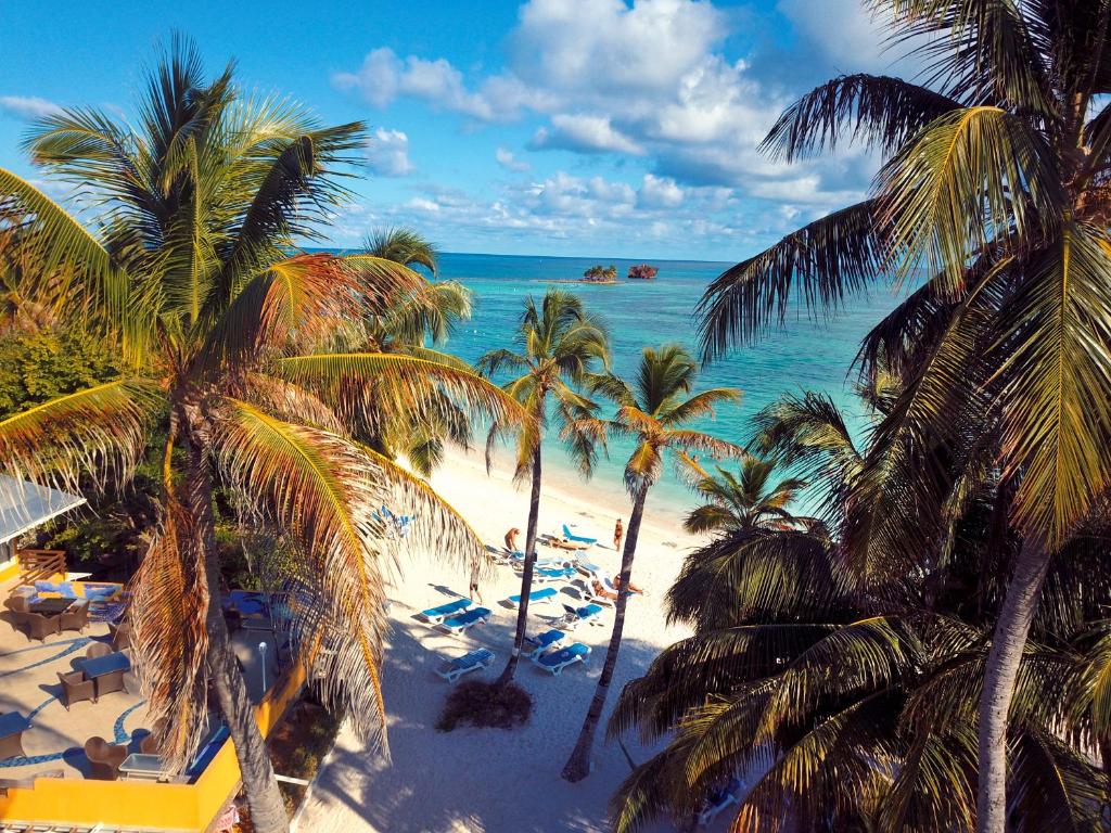 Photo of Hotel Cocoplum Beach in San Andrés, Colombia