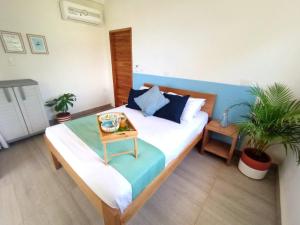 Photo #5 of Beach House with AC Surrounded by Nature in Monitos, Colombia