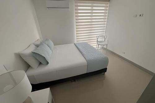 Photo #2 of Apartamento 2 Dormitorios Vista Mar. Piscina in Cartagena de Indias, Colombia