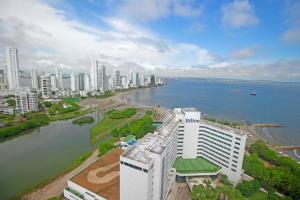 Photo #5 of Riviera Sunrise Beach - Frente al mar y vista panorámica a toda la ciudad in Cartagena, Colombia