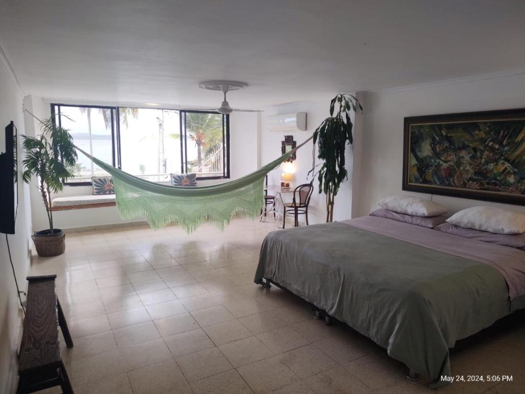 Photo #1 of Habitación de lujo en hermosa casa frente al mar in Cartagena de Indias, Colombia