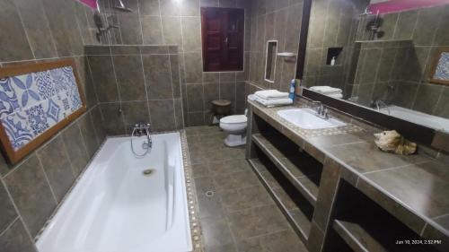 Photo #3 of Habitación de lujo en hermosa casa frente al mar in Cartagena de Indias, Colombia