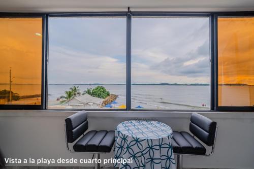 Photo #3 of lujoso apartamento familiar frente al mar in El Laguito, Colombia