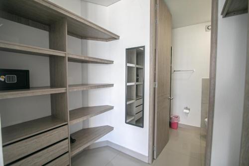 Photo #2 of Great apartment in Bocagrande with sunset & beach view in Bocagrande, Colombia