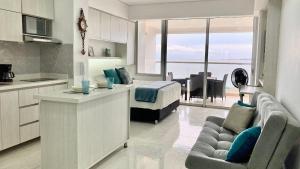 Photo #5 of CB727 Suite Vista-increible 10mCentro - BalconPriv in Cartagena de Indias, Colombia
