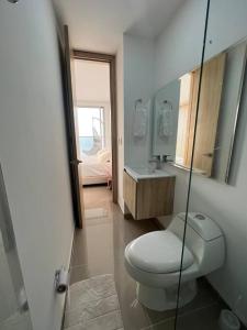 Photo #4 of Apartamento Moderno y Lujoso con vista al Mar PISO19 - Cerca a la Ciudad Amurallada in Cartagena de Indias, Colombia