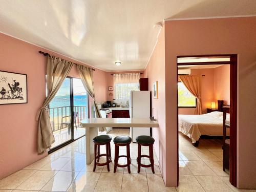 Photo #2 of Apartamento con vista al mar en Limon en casa Flamingo in Moín, Costa Rica