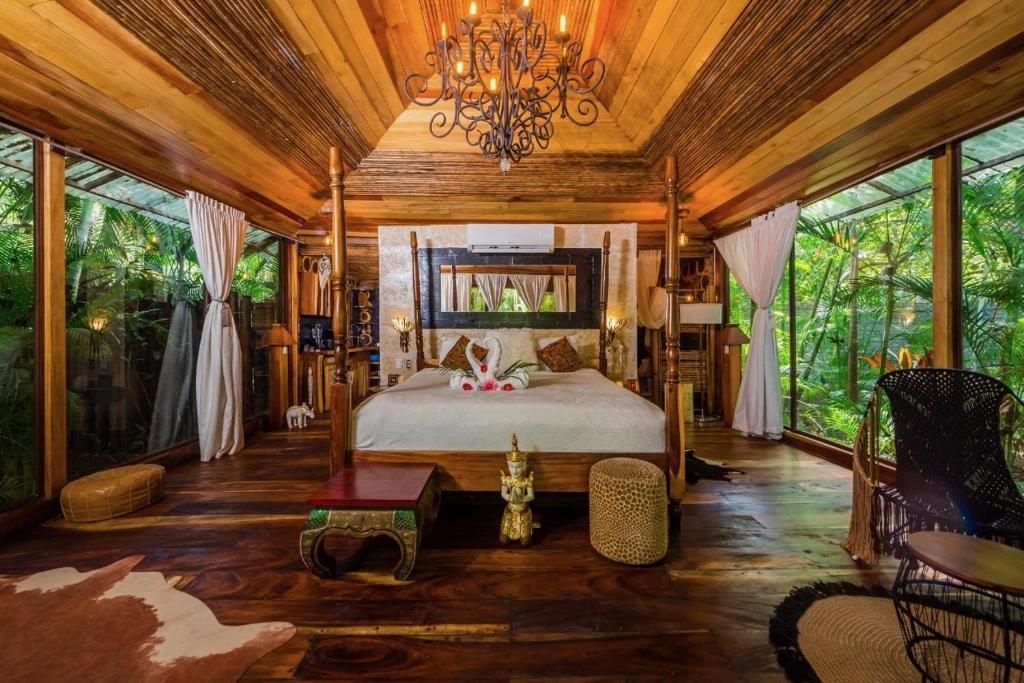 Photo of Ocho Artisan Bungalows in Tamarindo, Costa Rica
