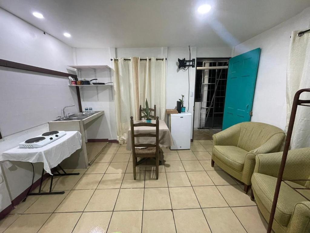 Photo of Apartamentos Zamora in Puerto Limon, Costa Rica