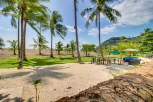 Photo #6 of The Palms 501 in Jacó, Costa Rica
