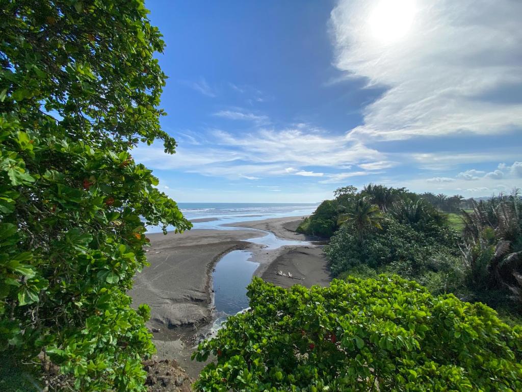 Photo #1 of BEACHFRONT APARTMENT Vistas de Bejuco in Bejuco, Costa Rica
