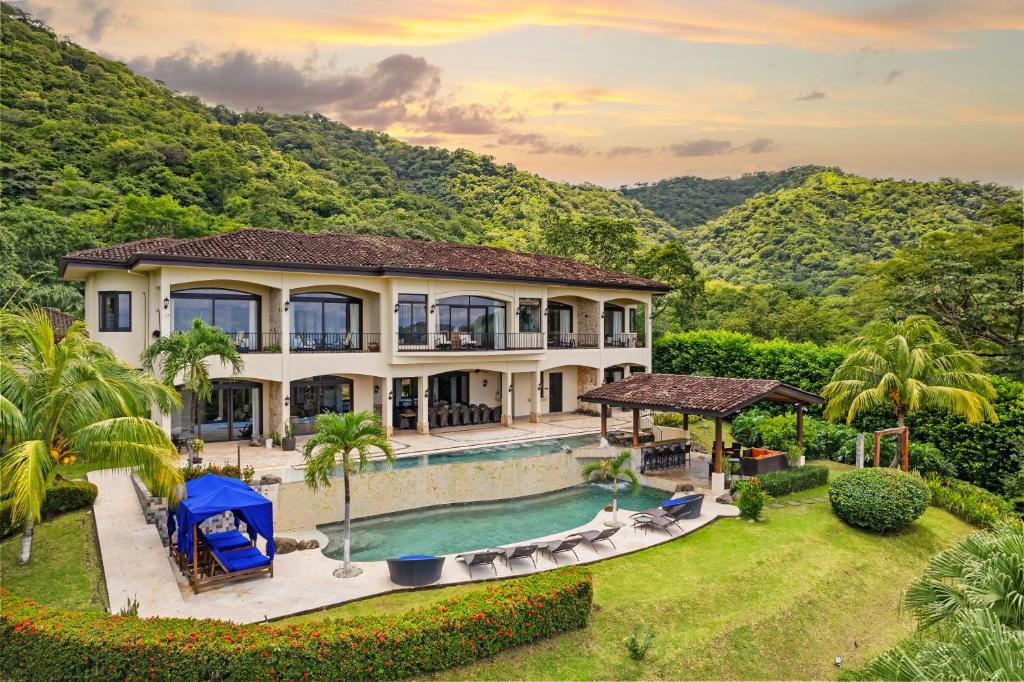 Photo of Villa Buena Onda All Inclusive in Coco, Costa Rica
