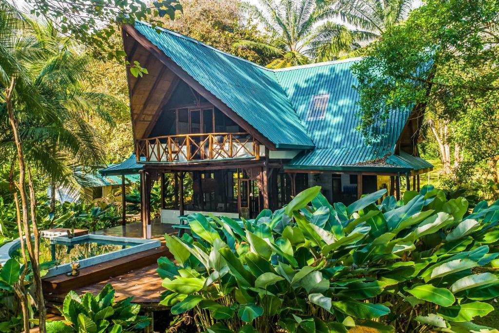 Photo of Flamingo Marina Resort Studio in Playa Flamingo, Costa Rica